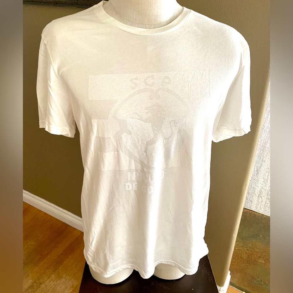 T Shirt in White  ~ Ever “De Goa”